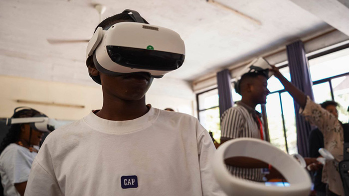 Более 600 человек посетили российский фестиваль робототехники в Дар-эс-Саламе